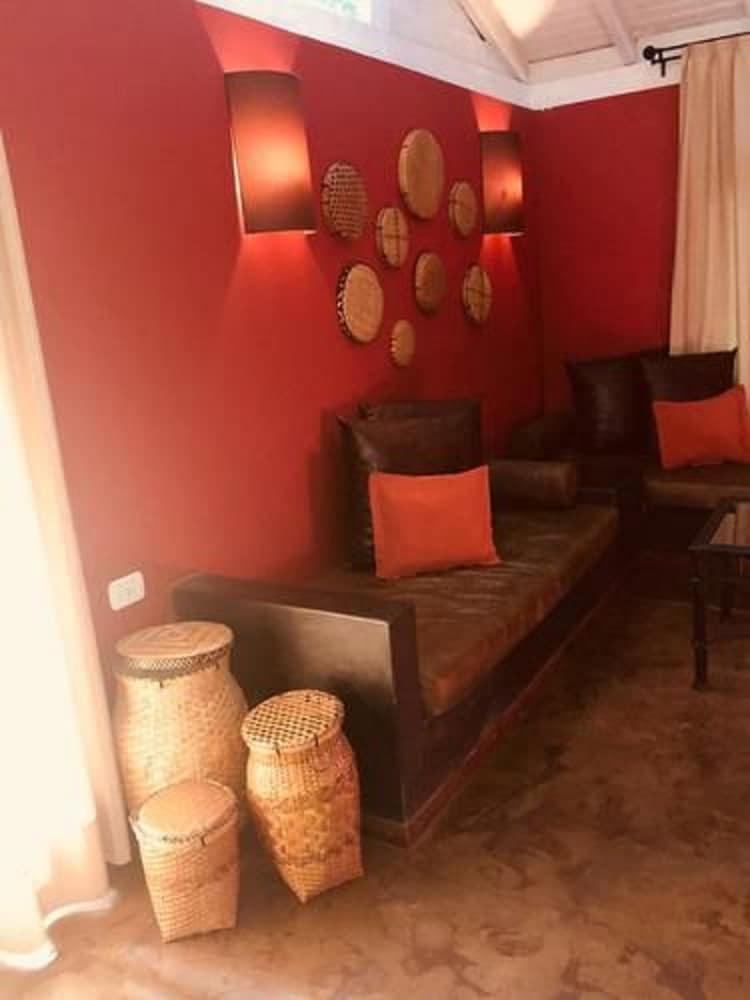 Raices Amambai Lodges Puerto Iguazú Eksteriør billede